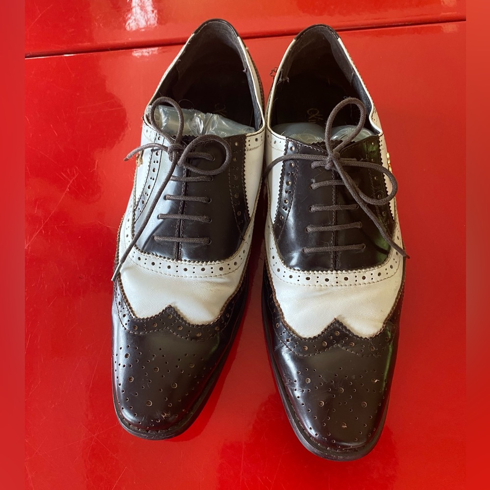 Kings Cross wingtip saddle golf shoes. 11.5